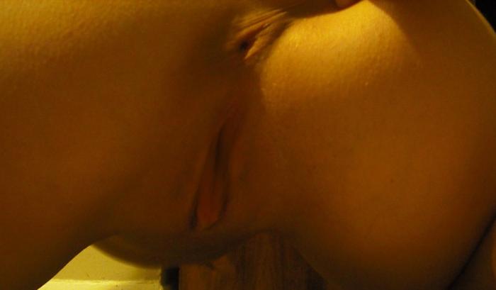 16P Photos of a group of horny chicks who are into anal sex