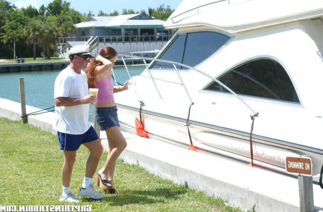 12P Big tity brunette nude sunbathing at the yacht