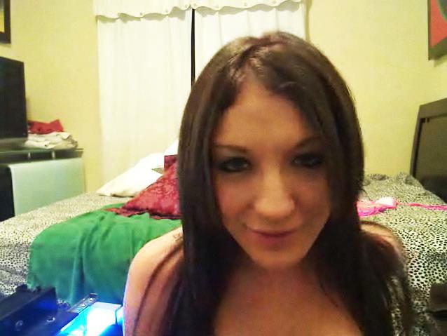 16P Amy Brooke Live On VSex Right Now Anal Fuck Her With Our Machine
