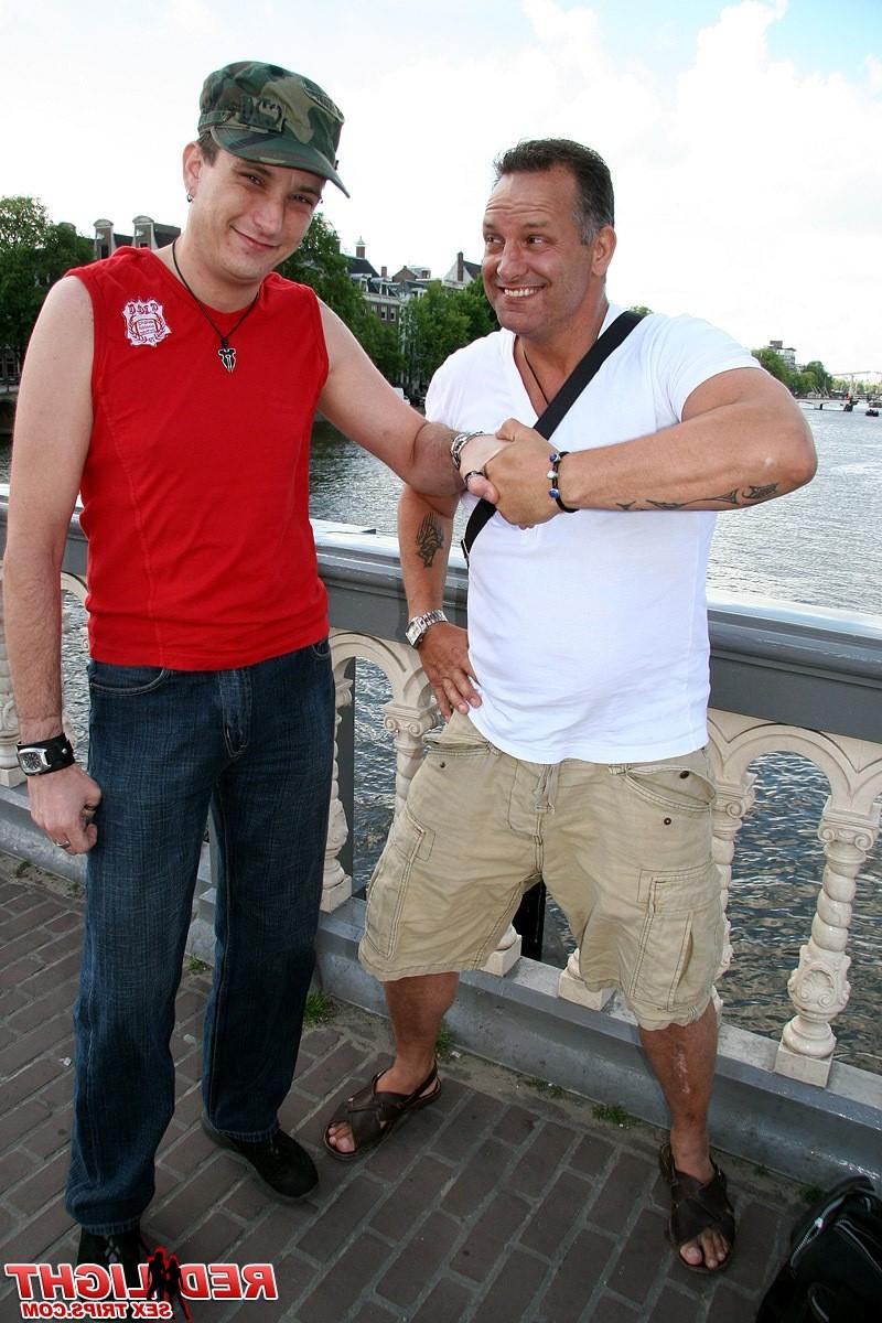 14P Experienced hooker pleasing this Romanian tourist