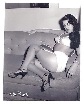 8P Vintage stocking babes