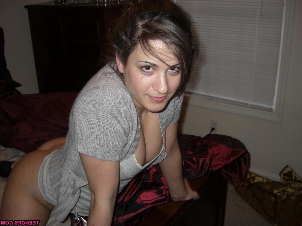 13P Cock sucking amateur teen girlfriend in homemade anal fuck pix