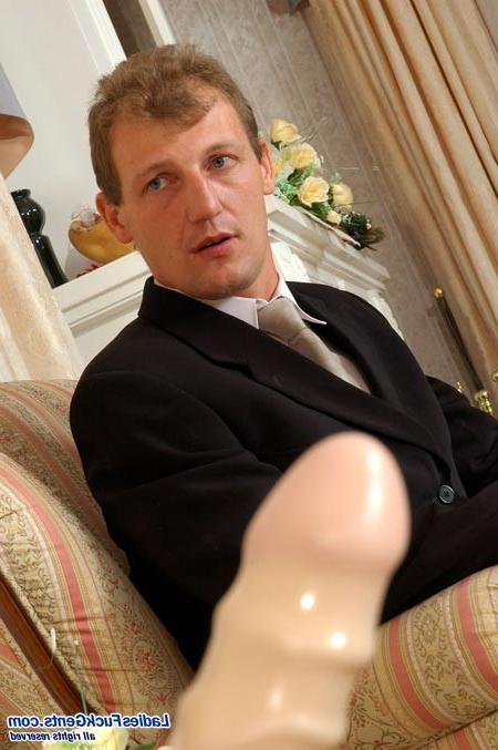 16P Lady chief with strapon dildo fucking a subordinate guy in ass