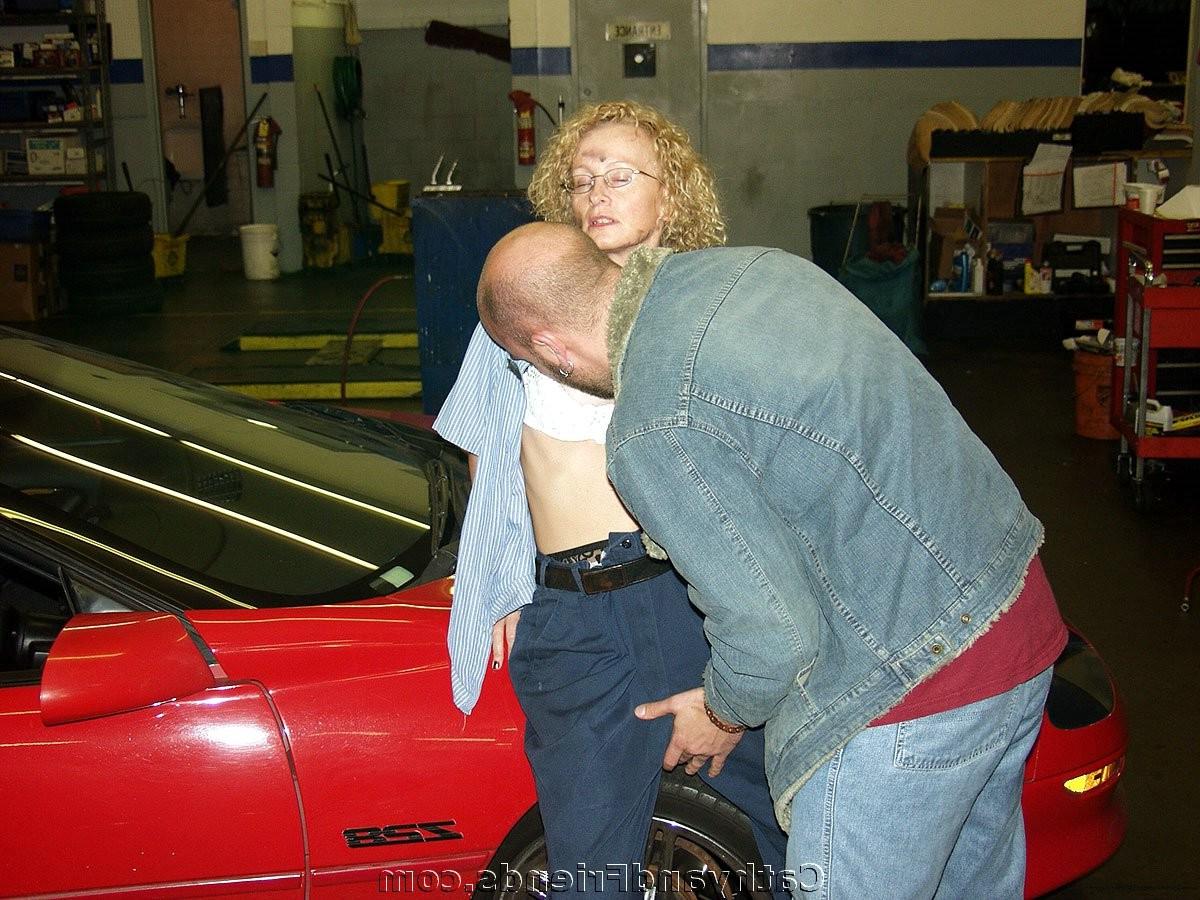 16P Nasty milfs hardcore action with boyfriend