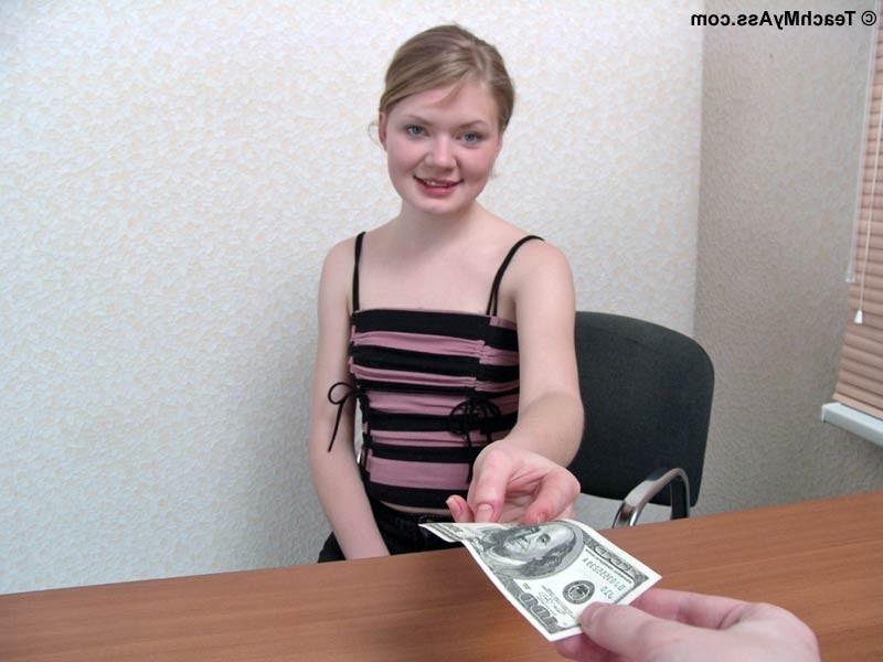 16P teen with a big dildo and anal fucking
