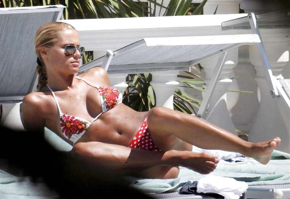 25P Michelle Hunziker