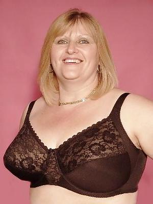 20P Mature-BBW-Ladies 104
