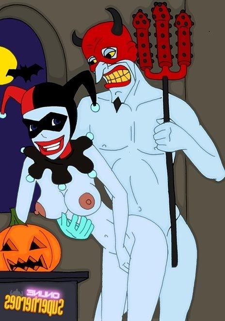 12P Experienced Harley in pantyhose gets fucked and cums
