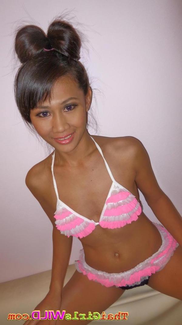 16P Really tiny petite Peung shoves a huge cucumber into her sweet pussy