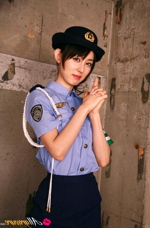 14P Rina Akiyama policewomen