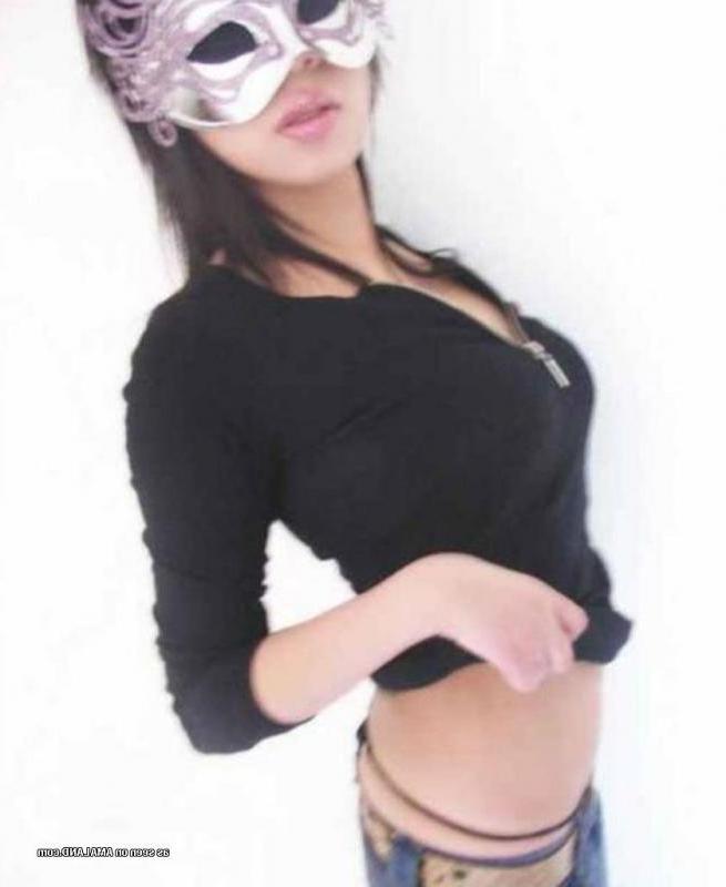 15P Collection of a shy Asian chick teasing her boyfriend