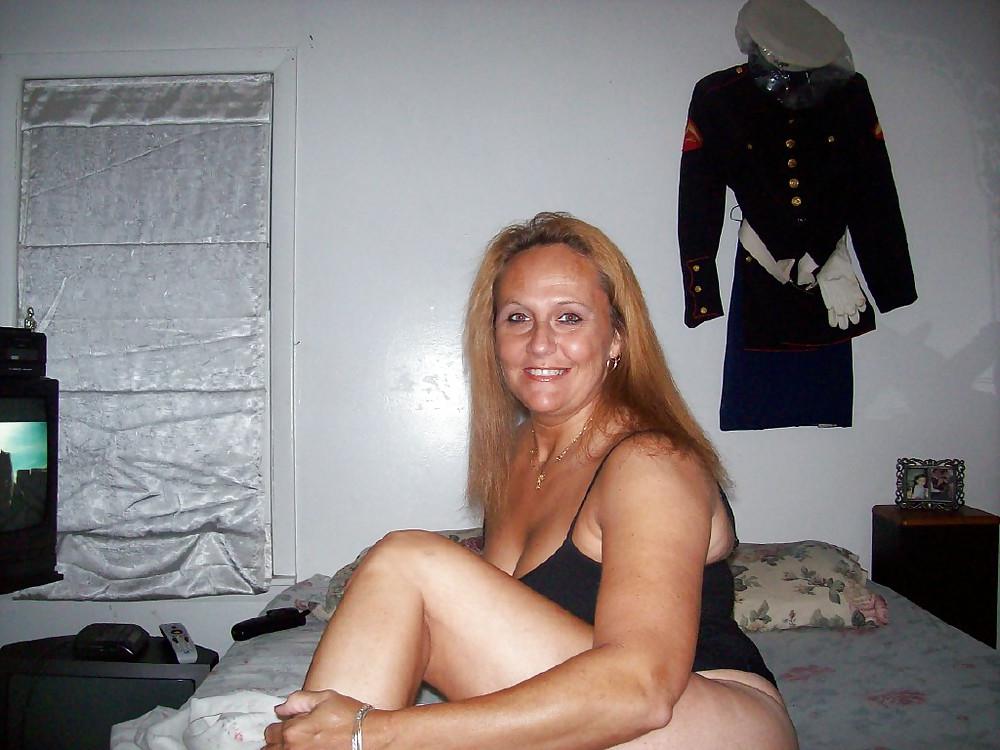 18P GILF fun