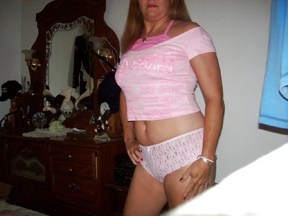 18P GILF fun