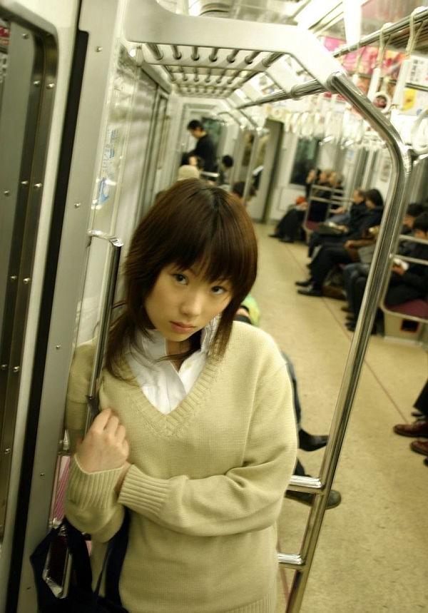 16P Cute Asian student is a model and a partier