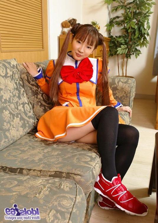 15P Innocent looking Japanese tramp teases cocks