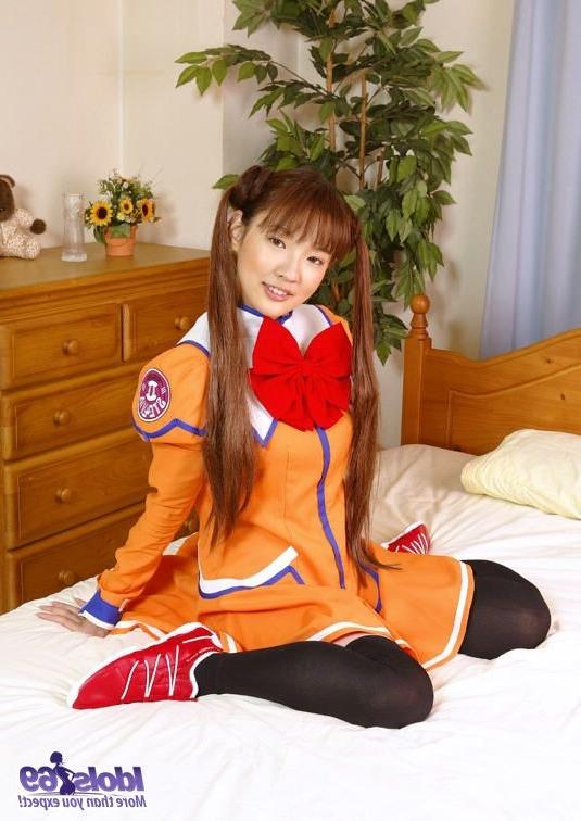 15P Innocent looking Japanese tramp teases cocks