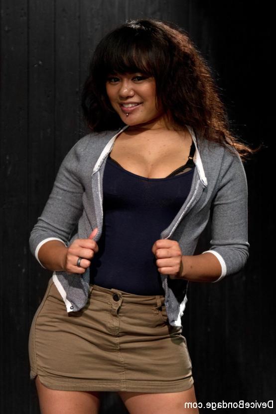 20P Annie Cruz is bound in metal cage and machine fucked to orgasm