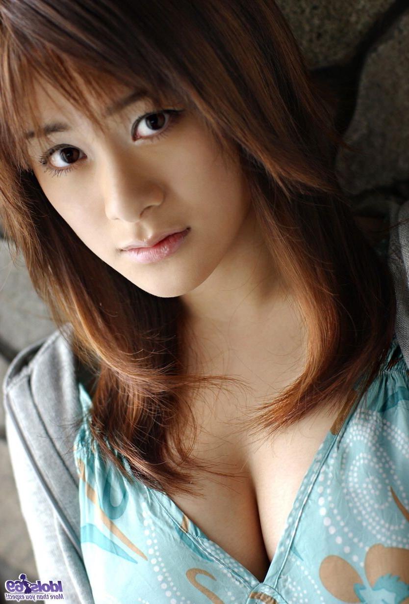 16P Hot Asian college student has big tits