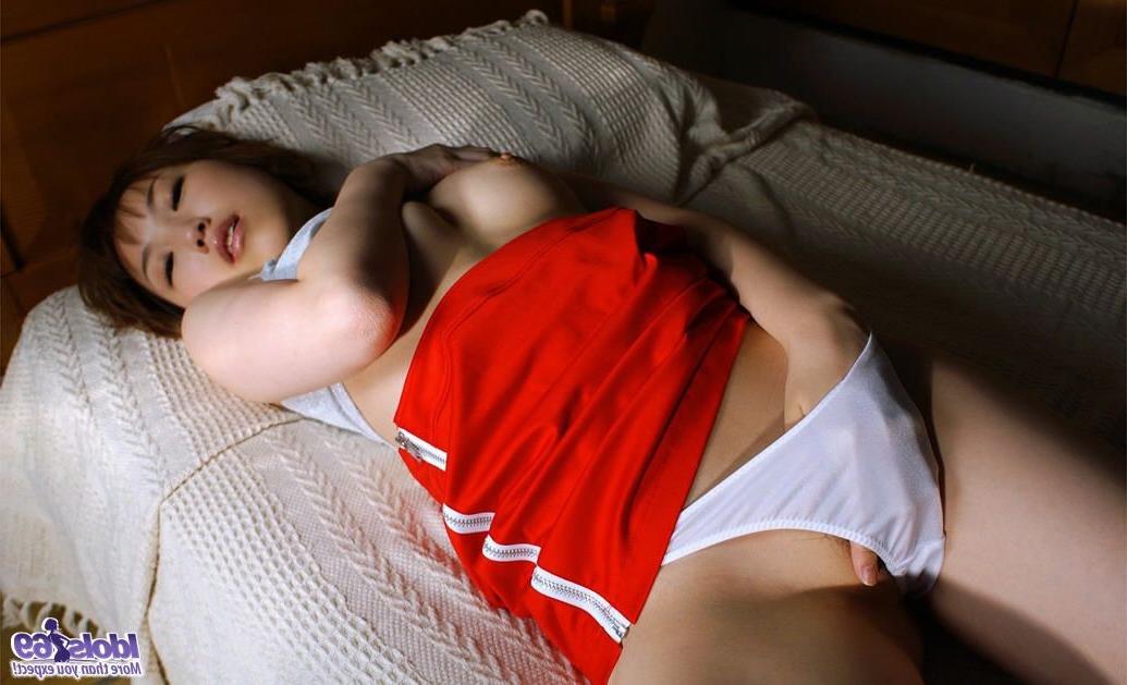 16P Innocent Asian babe is a cutie who shows off