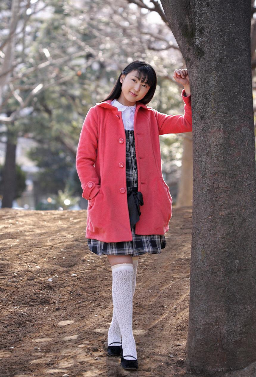 16P Slutty Asian student poses in her knee socks