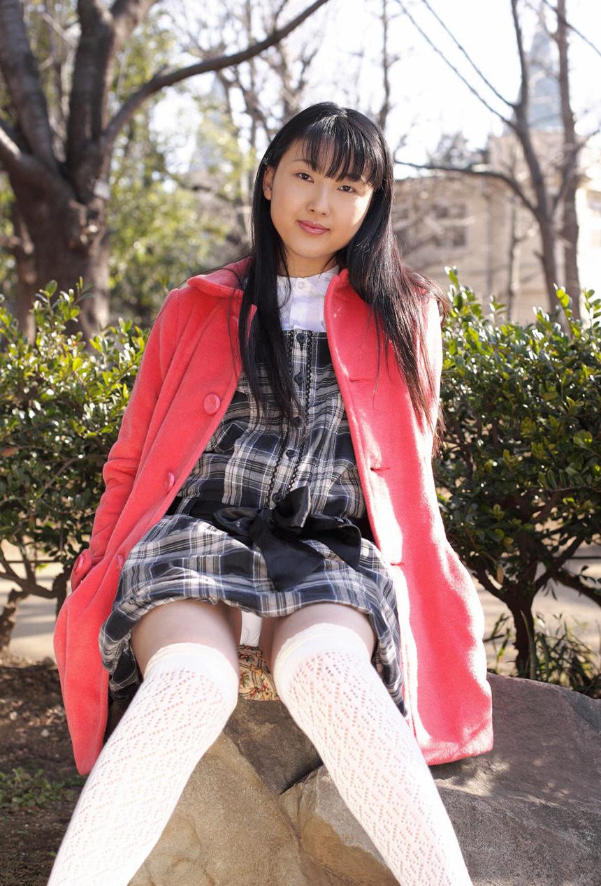 16P Slutty Asian student poses in her knee socks