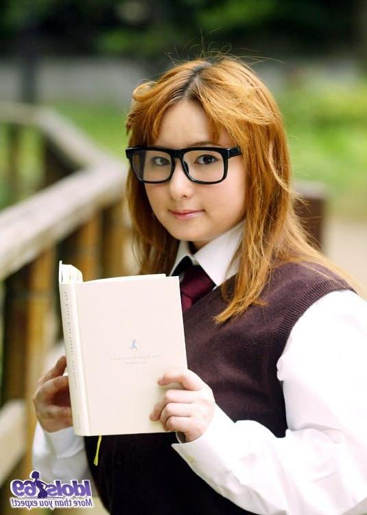 15P Yamazaki is a horny Asian college student