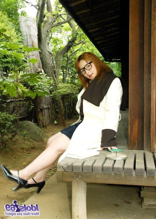 15P Yamazaki is a horny Asian college student