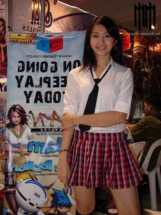 16P Asian cutie slides off her lacey panties for a doggie banging