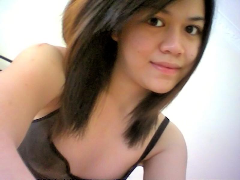 16P Asian cutie slides off her lacey panties for a doggie banging