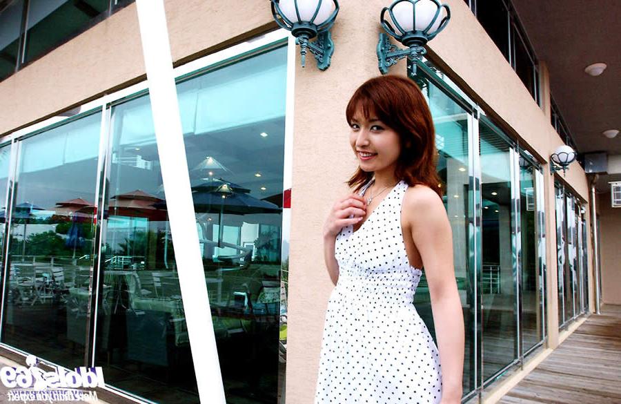 15P Japanese exhibitionist naked at a mariner