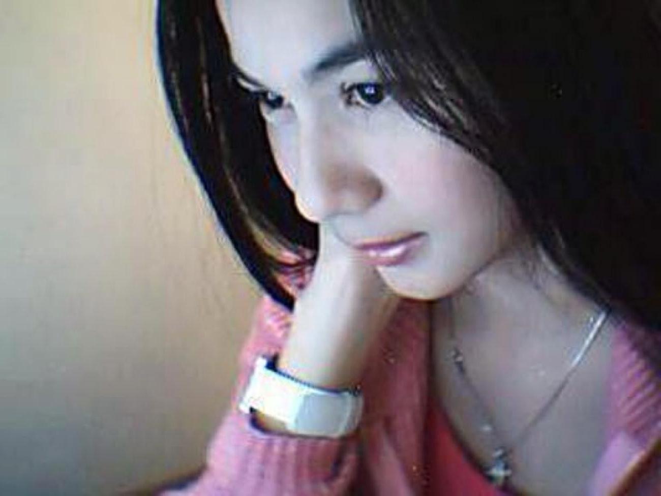 16P Asian cutie slides off her lacey panties for a doggie banging