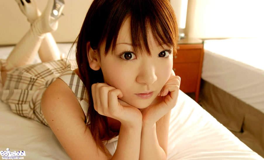 15P Cute japanese girl fucking her boyfriend