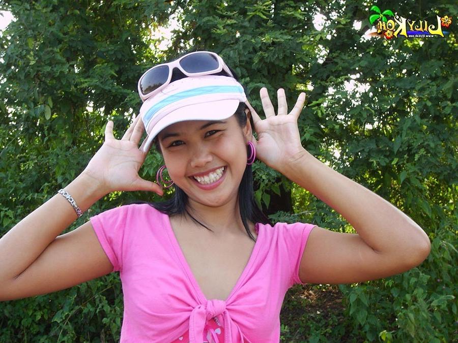 16P asian outside