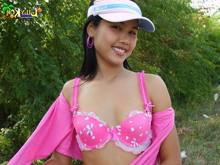 16P asian outside