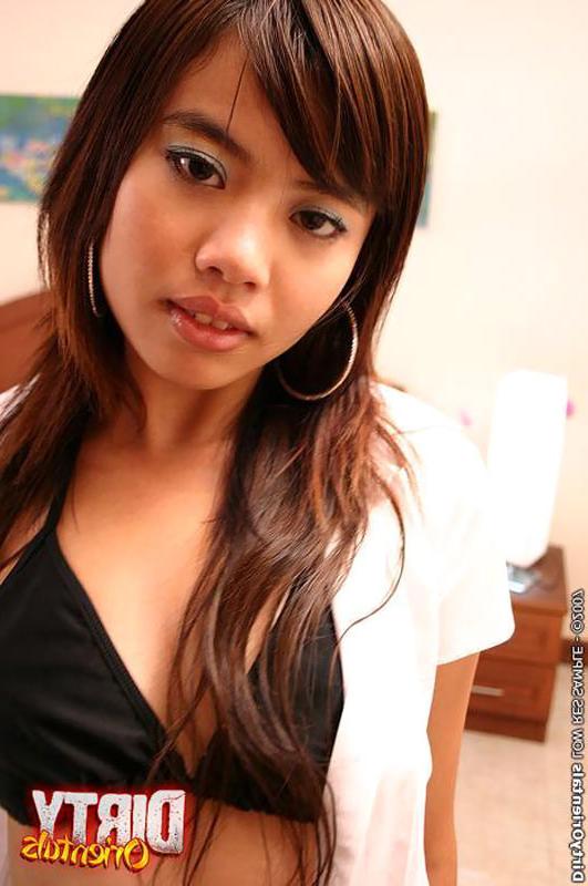 16P This petite asian cockteaser gets the hard banging she deserves
