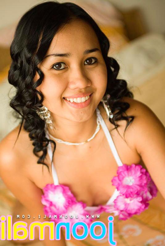 15P exotic asian hottie wearing a dirty flower bikini