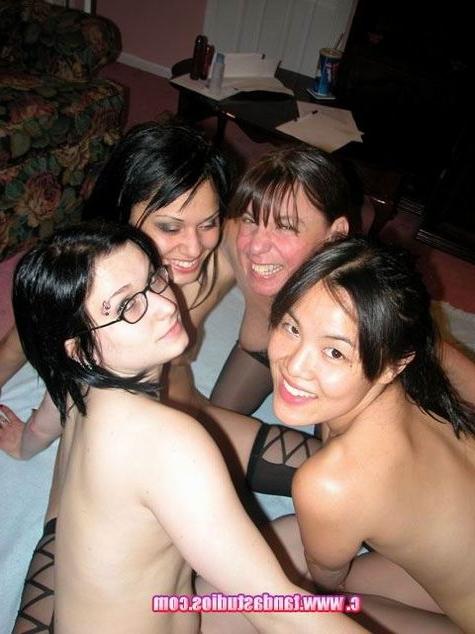 15P Exotic lesbo orgy