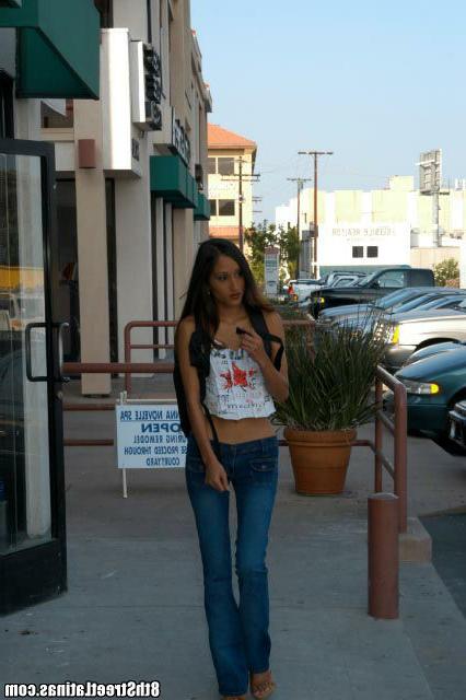 12P Fucking a latina wth a tight snatch with her legs open