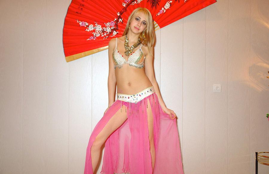 11P Innocent teen posing