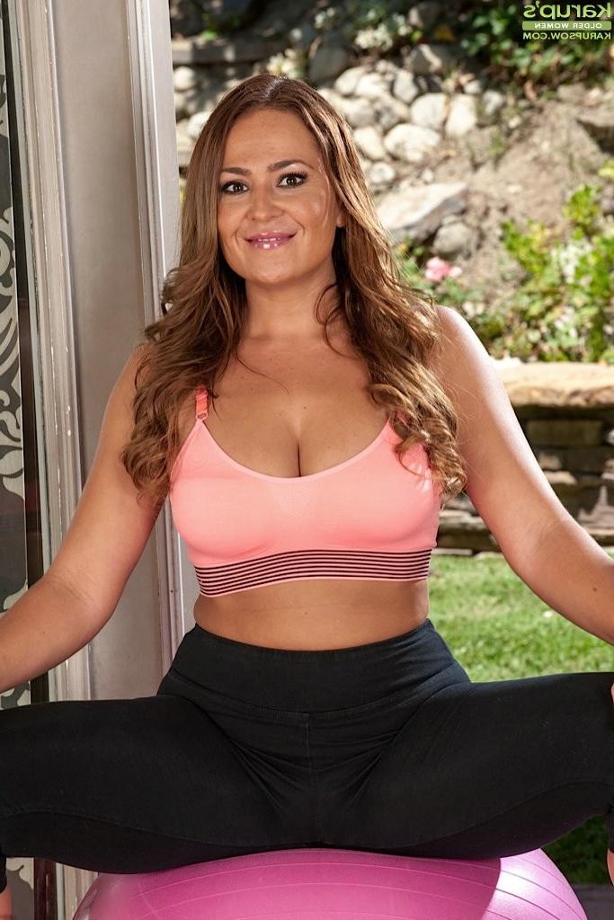 15P Busty wife Elexis Monroe naked on Swedish ball