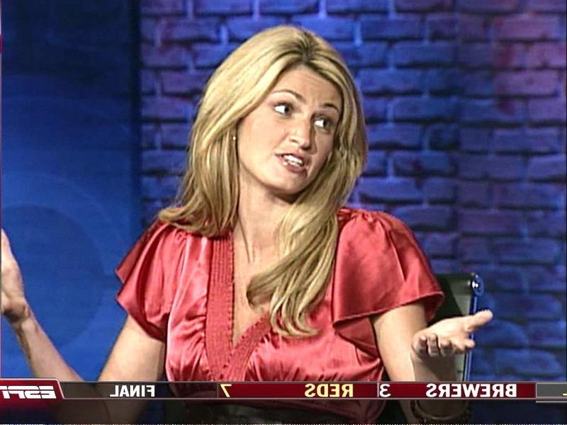 15P Sexy Erin Andrews celeb sports reporter perky ass