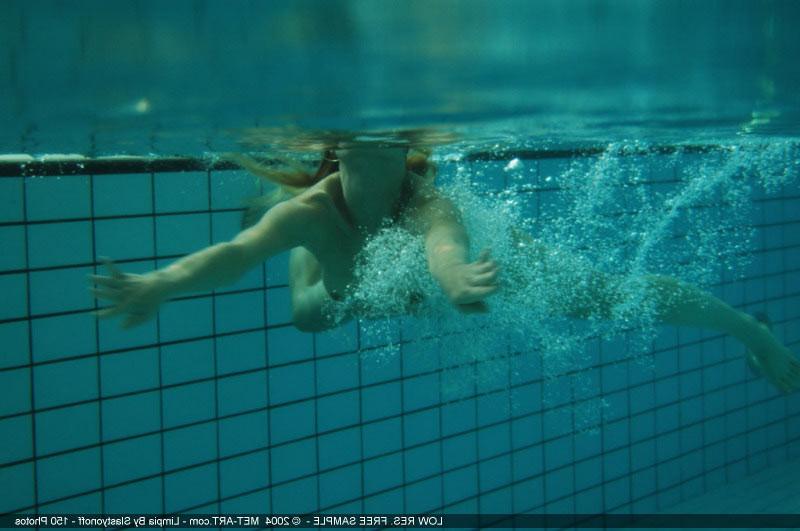 19P Jassie hot sexy teen redhead swimming nude in the pool