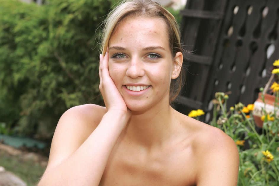 18P Tall amateur teen shows tiny tits and round ass