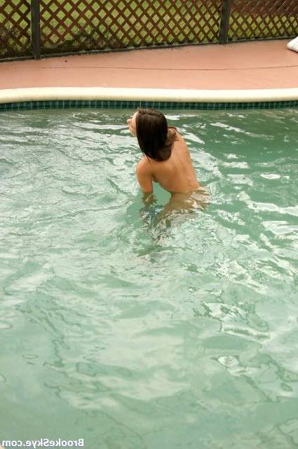 16P hot brunette babe swimming