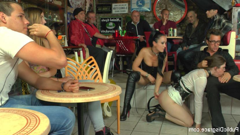 15P Der langjährige PD-Fan und öffentliche Hure Lucia Love ist gierig darauf, bei Public Disgr verwendet zu werden