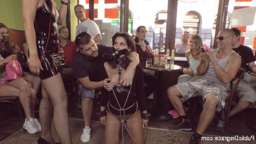 15P 19 year old pussy is put on display at a public market and then pounded senseles
