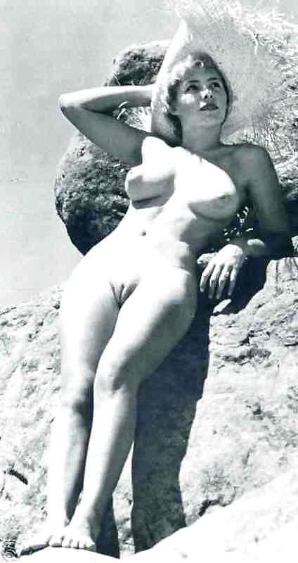 20P Vintage pictures 12.