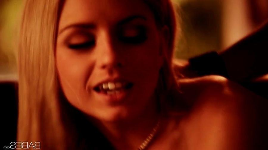 16P Lexi Belle in a passionate fuck with her boyfriend