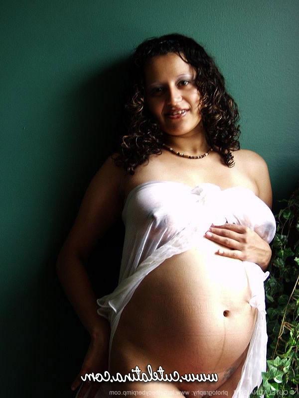 15P Cute latina pregnant and naked