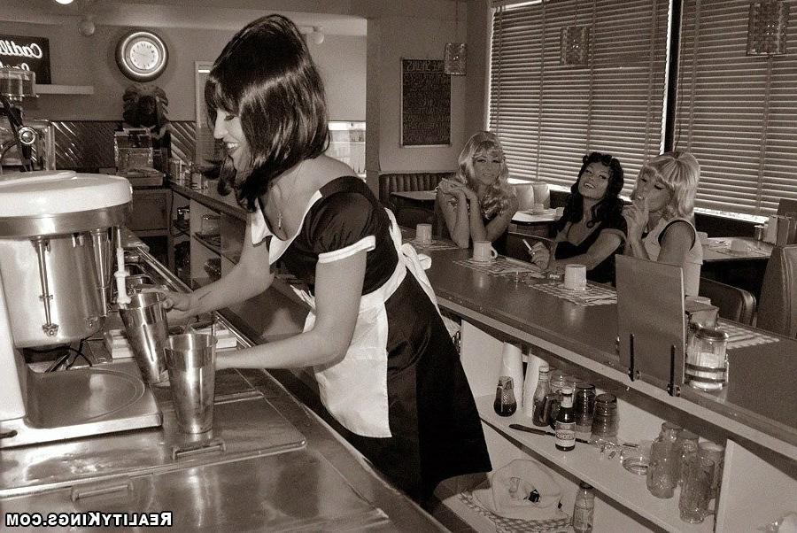 12P We took it back to the 50s for a little 50s titties in vintage p